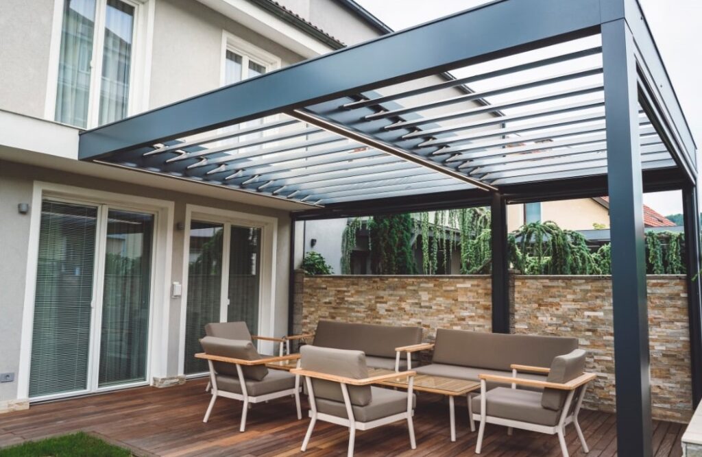A pergola is remek, kényelmes alternatíva a kültéri árnyékolásra